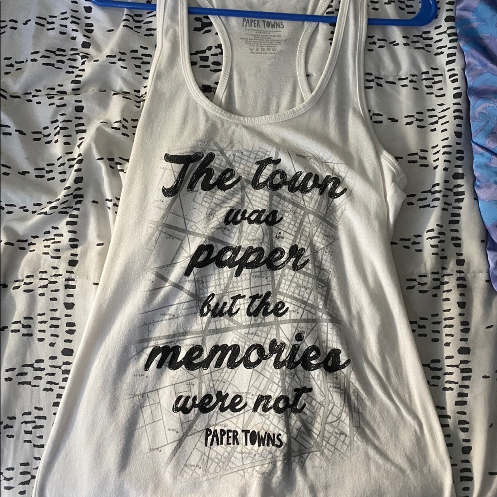 Paper Towns Movie tank top white and hardly used